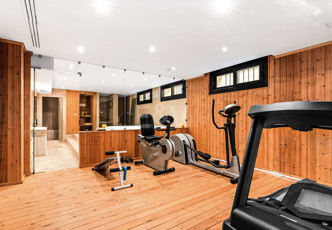 Villa de luxe avec vue spectaculaire sur la mer à Santa Clara, Marbella