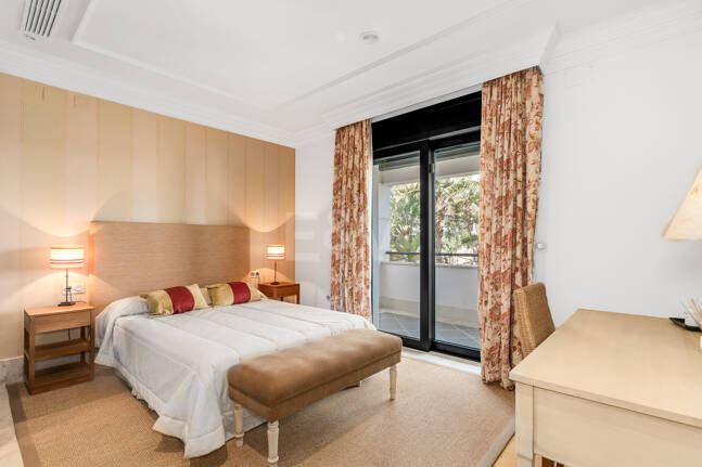 Villa de luxe avec vue spectaculaire sur la mer à Santa Clara, Marbella