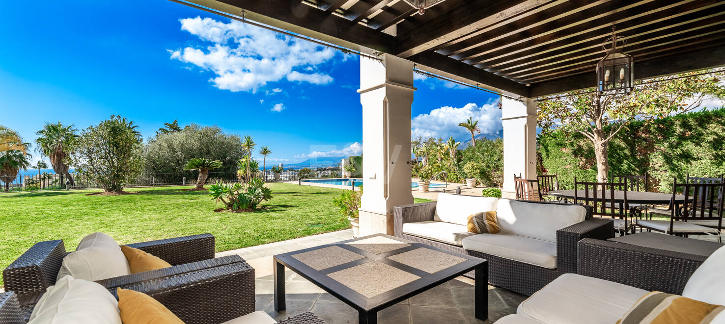 Lyxvilla med spektakulär havsutsikt i Santa Clara, Marbella