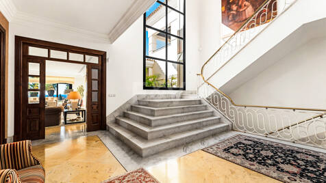 Luxuriöse Villa mit spektakulärem Meerblick in Santa Clara, Marbella