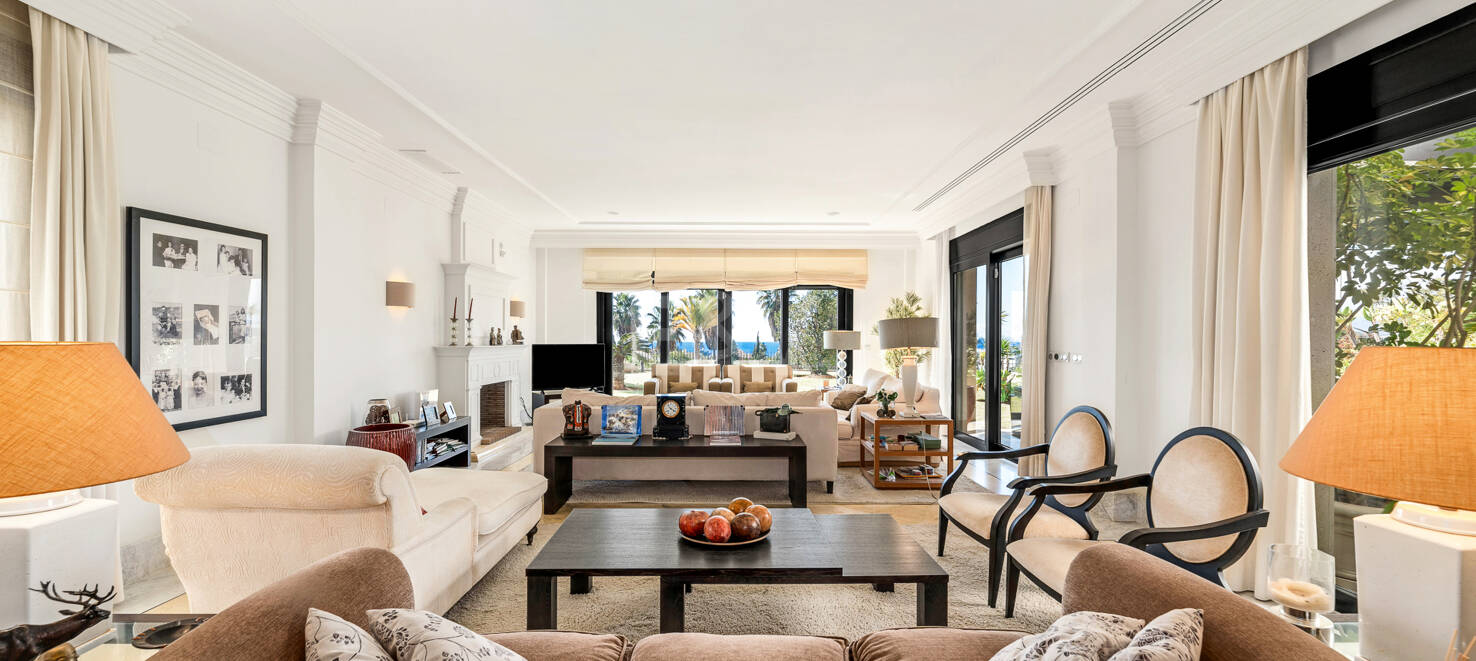 Lyxvilla med spektakulär havsutsikt i Santa Clara, Marbella