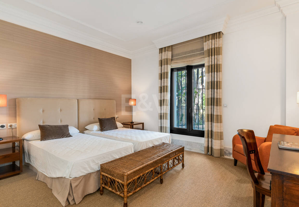 Villa de luxe avec vue spectaculaire sur la mer à Santa Clara, Marbella