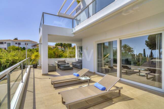 Modern Villa med havsutsikt i El Rosario