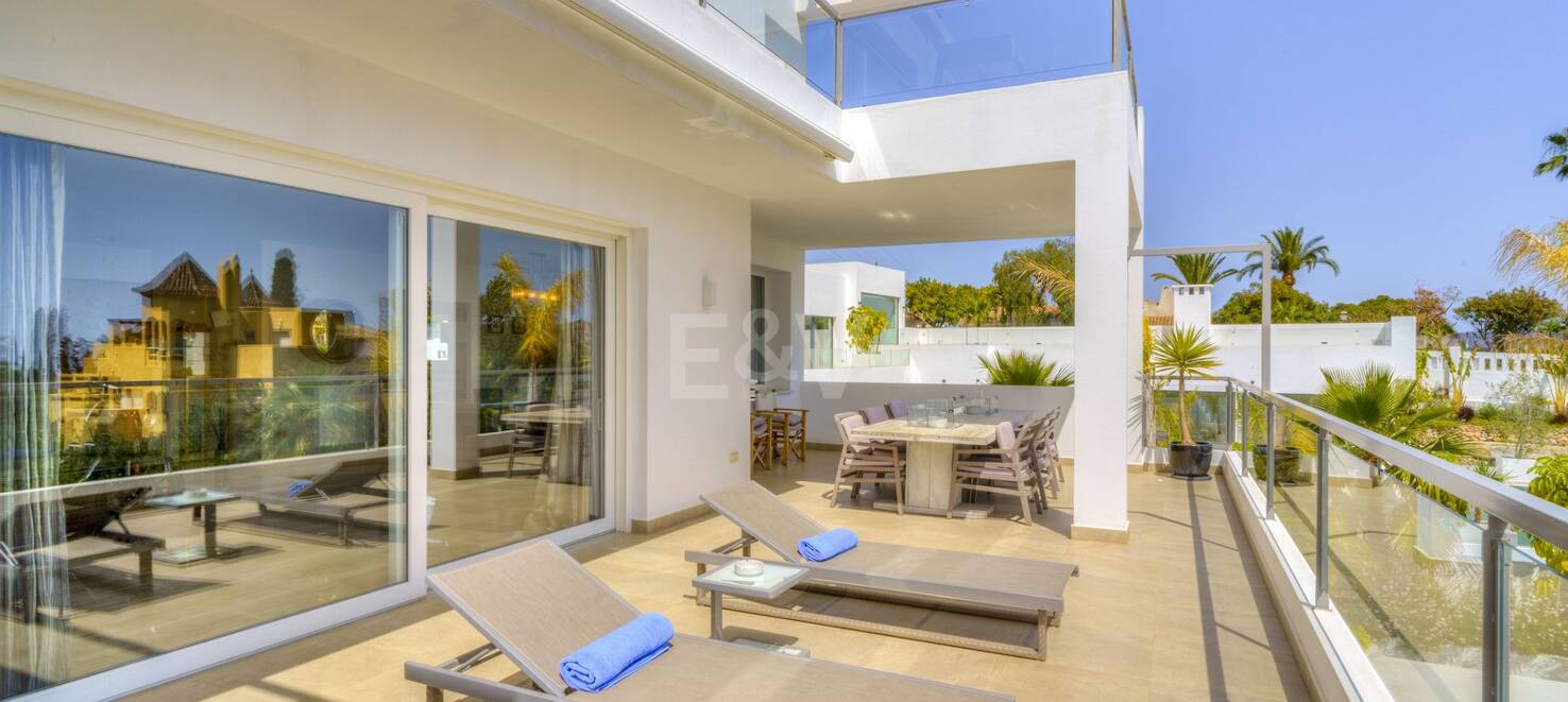 Modern Villa med havsutsikt i El Rosario