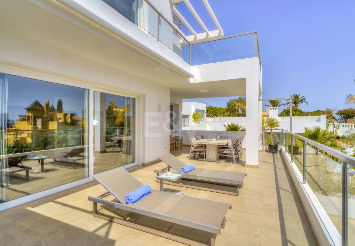 Modern Villa med havsutsikt i El Rosario