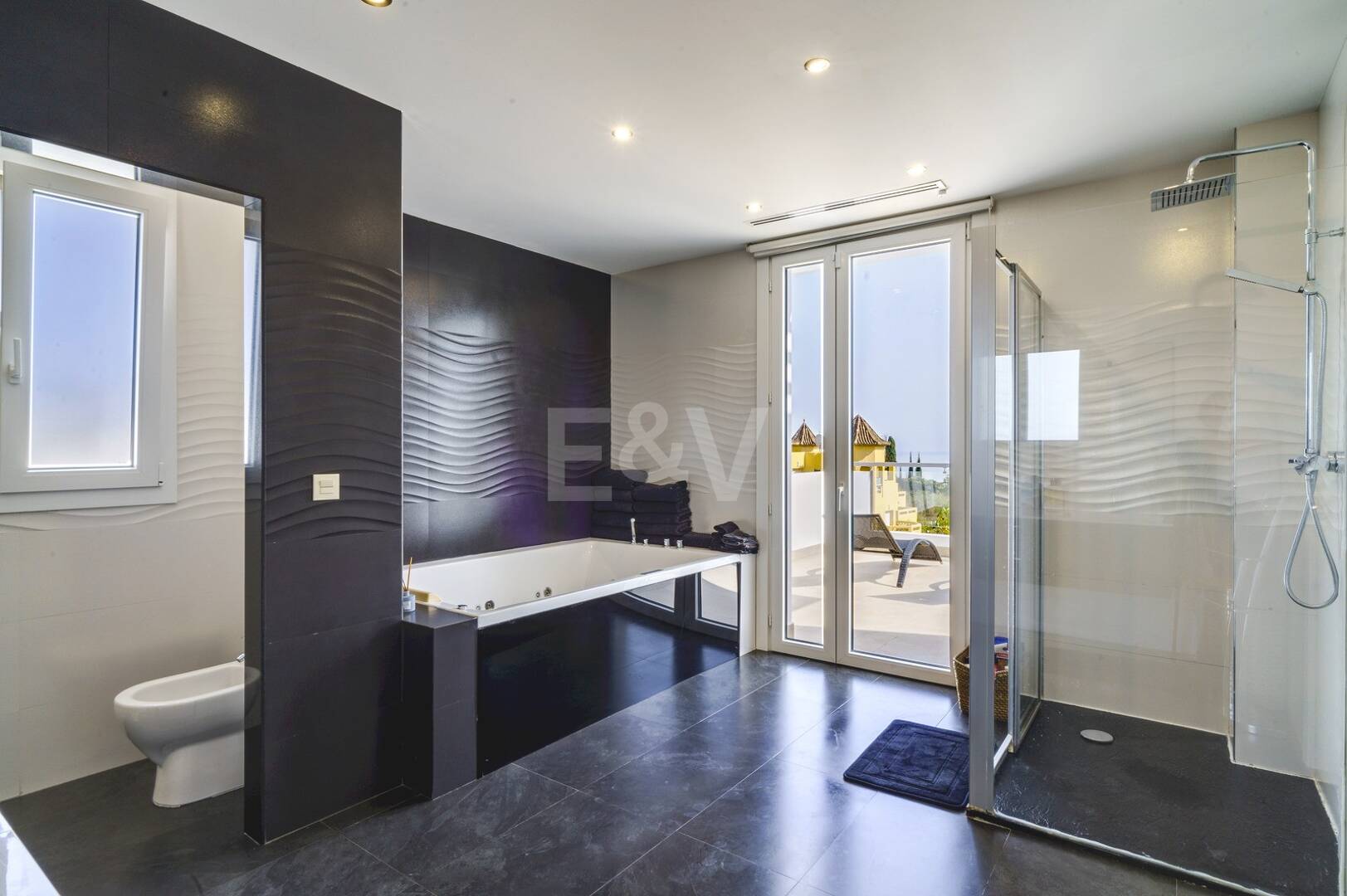 Modern Villa with Sea Views in El Rosario