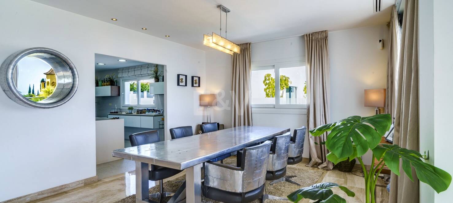 Modern Villa med havsutsikt i El Rosario