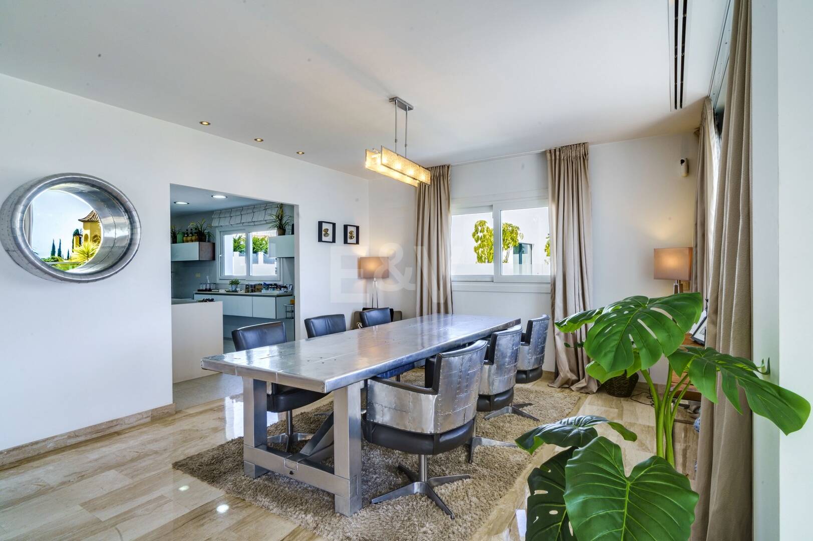 Modern Villa with Sea Views in El Rosario