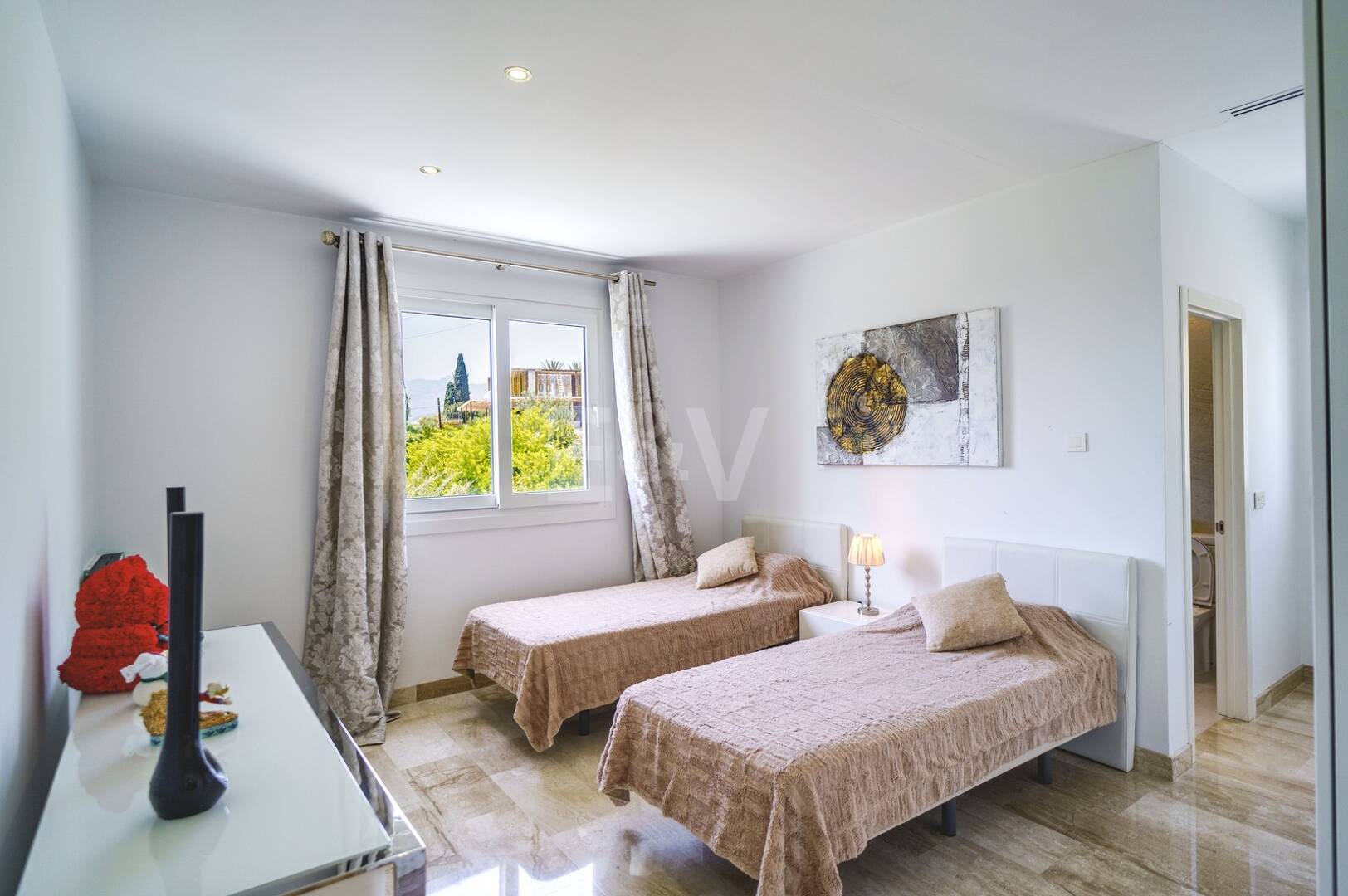 Modern Villa with Sea Views in El Rosario