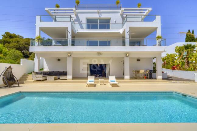 Modern Villa med havsutsikt i El Rosario