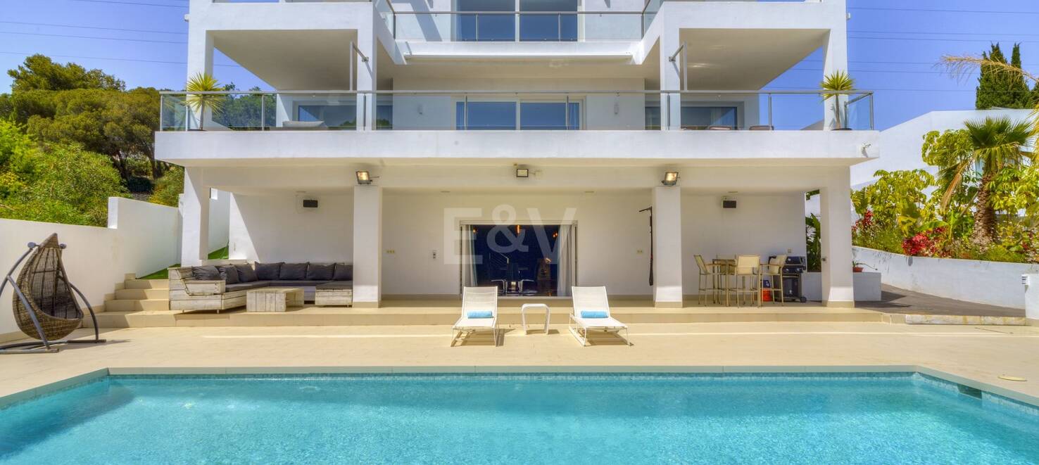Modern Villa med havsutsikt i El Rosario