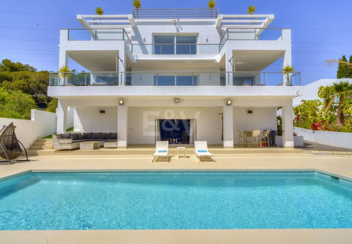 Modern Villa med havsutsikt i El Rosario