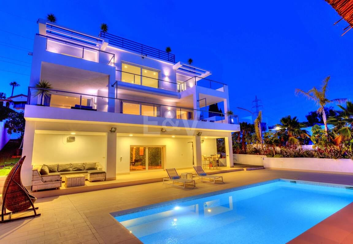 Modern Villa med havsutsikt i El Rosario