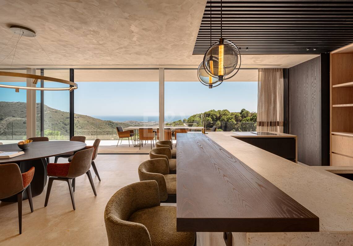 Spektakulär villa med panoramautsikt över havet i Monte Mayor