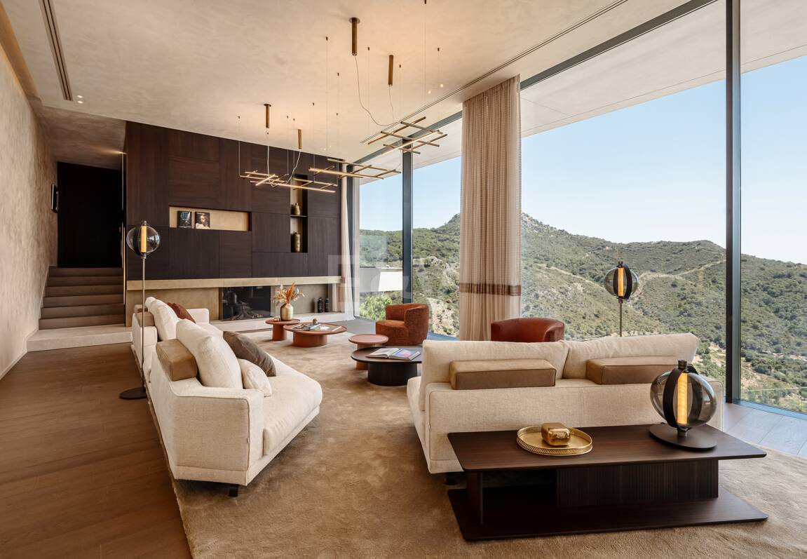 Spectacular villa with panoramic sea views in Monte Mayor