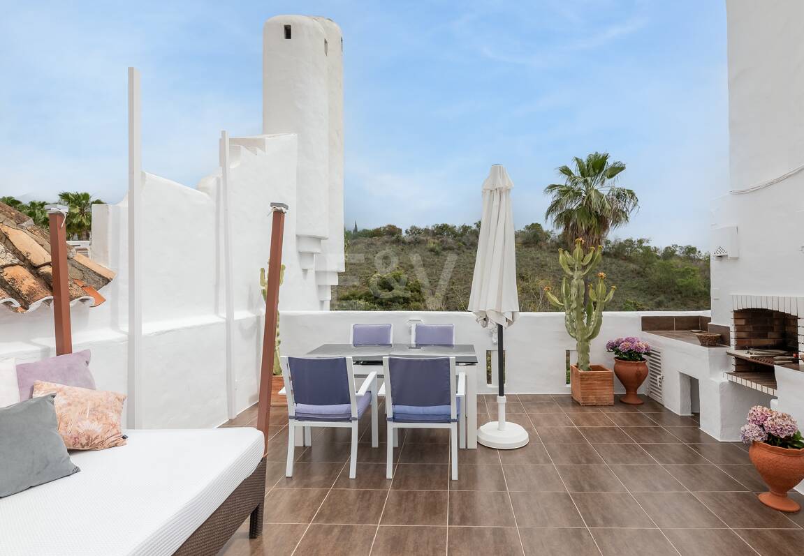 Casa adosada en Las Lomas de Marbella Club: una oportunidad única para vivir con sofisticación