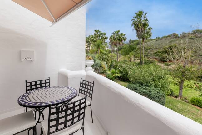 Casa adosada en Las Lomas de Marbella Club: una oportunidad única para vivir con sofisticación
