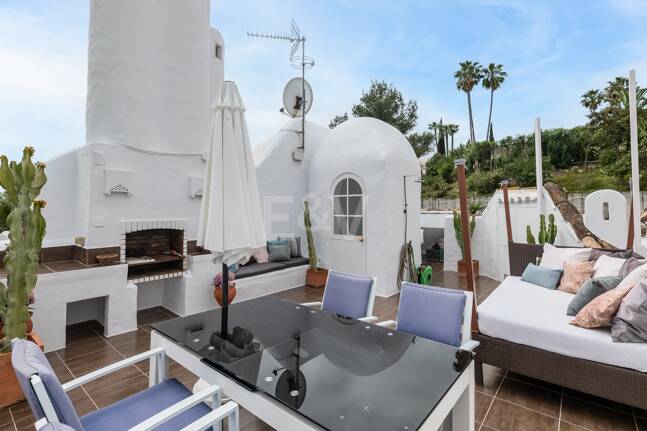 Casa adosada en Las Lomas de Marbella Club: una oportunidad única para vivir con sofisticación