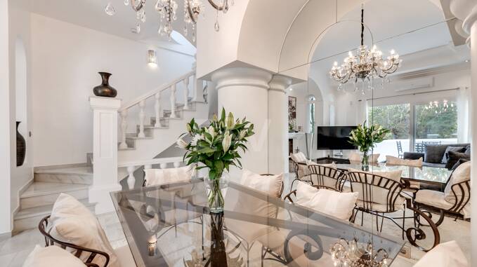 Reihenhaus im Las Lomas de Marbella Club – eine einzigartige Gelegenheit für anspruchsvolles Wohnen