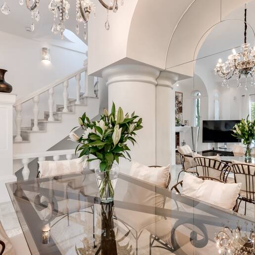 Casa adosada en Las Lomas de Marbella Club: una oportunidad única para vivir con sofisticación