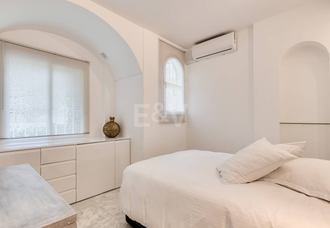 Casa adosada en Las Lomas de Marbella Club: una oportunidad única para vivir con sofisticación
