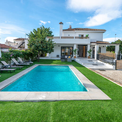 Elegante vivienda en Marbella con vistas al mar