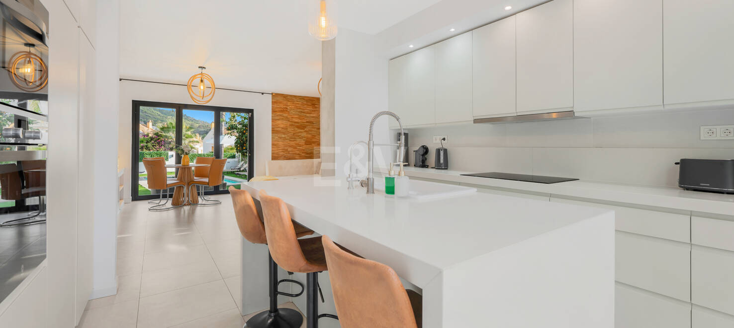 Elegante vivienda en Marbella con vistas al mar