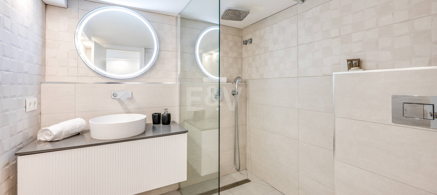 Elegante vivienda en Marbella con vistas al mar