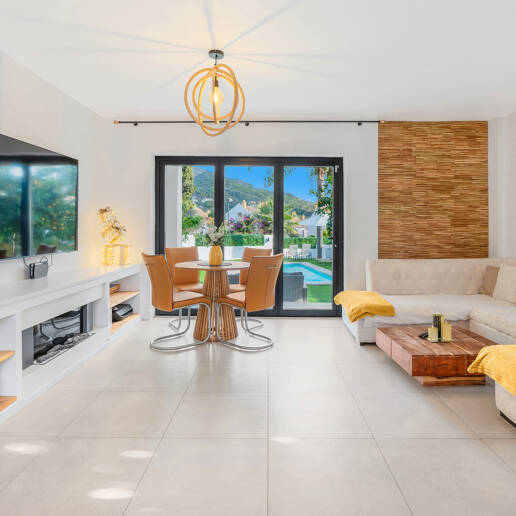 Elegante vivienda en Marbella con vistas al mar