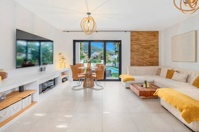 Well Priced Modern Villa in Demanded Residential Area