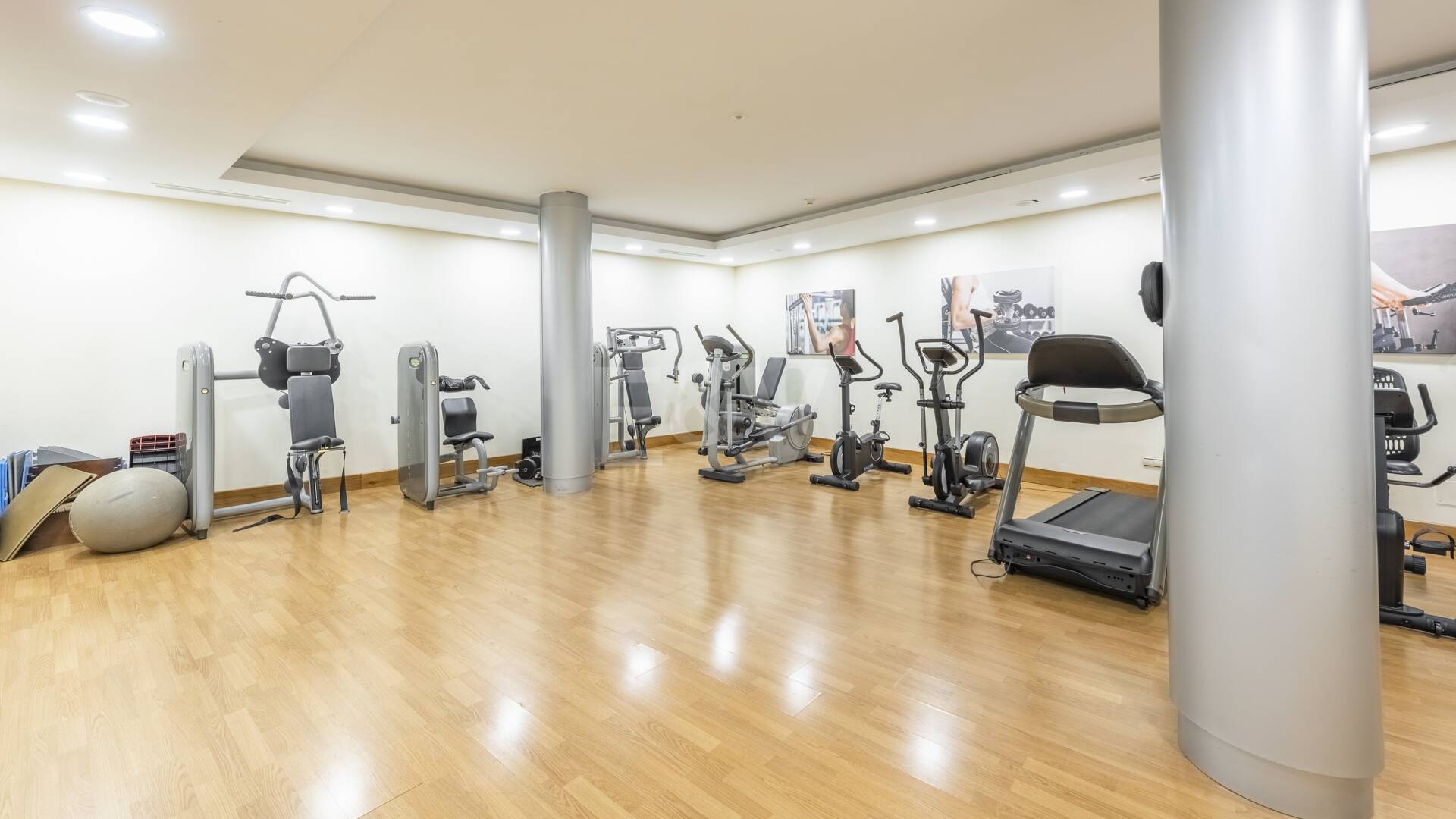 Renoverad Penthouse med spektakulär Öppna havet Visa i Altos de los Monteros