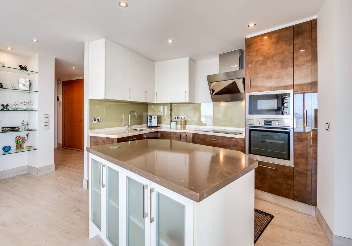 Przebudowany Penthouse ze Spectacular Morze otwarte Widok w Altos de los Monteros