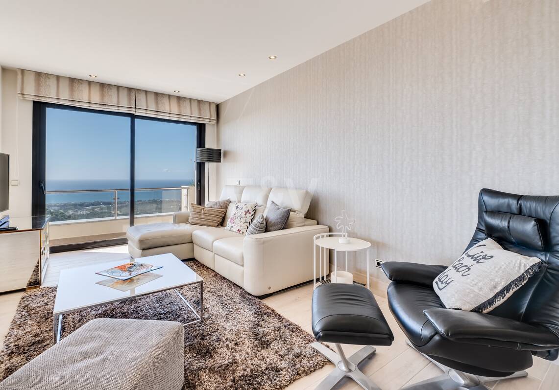 Przebudowany Penthouse ze Spectacular Morze otwarte Widok w Altos de los Monteros