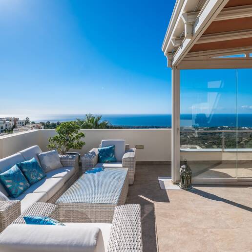 Renoverad Penthouse med spektakulär Öppna havet Visa i Altos de los Monteros