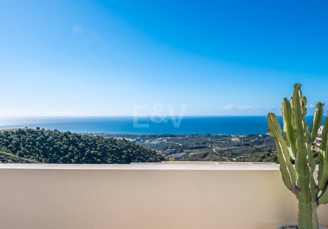 Przebudowany Penthouse ze Spectacular Morze otwarte Widok w Altos de los Monteros