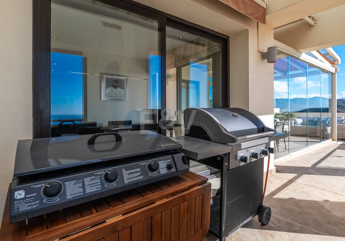 Przebudowany Penthouse ze Spectacular Morze otwarte Widok w Altos de los Monteros