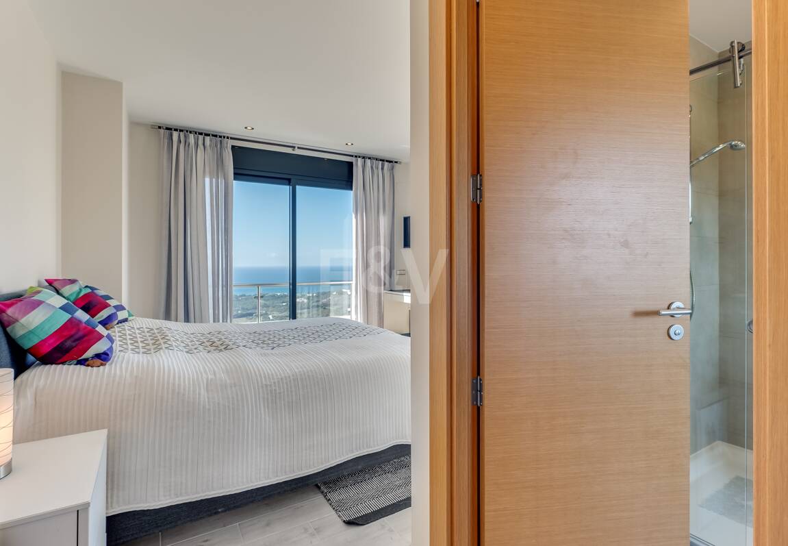 Renoverad Penthouse med spektakulär Öppna havet Visa i Altos de los Monteros