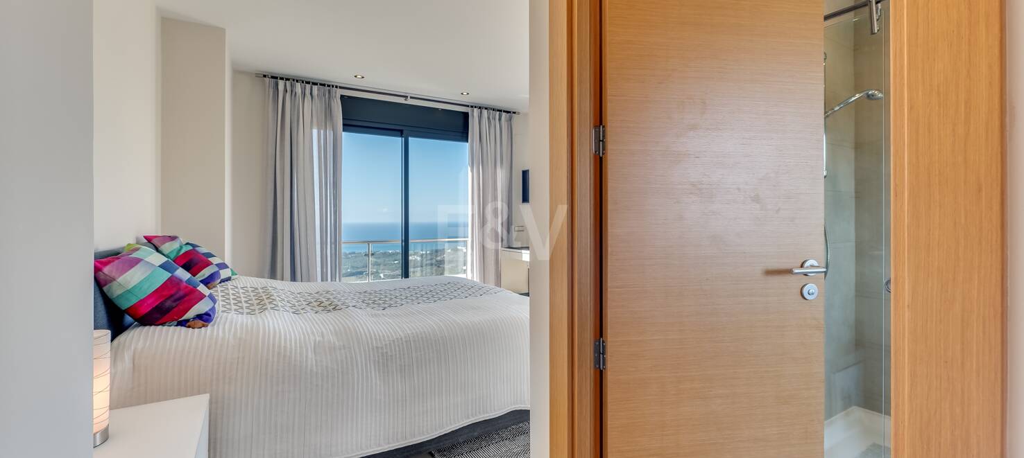 Renoverad Penthouse med spektakulär Öppna havet Visa i Altos de los Monteros