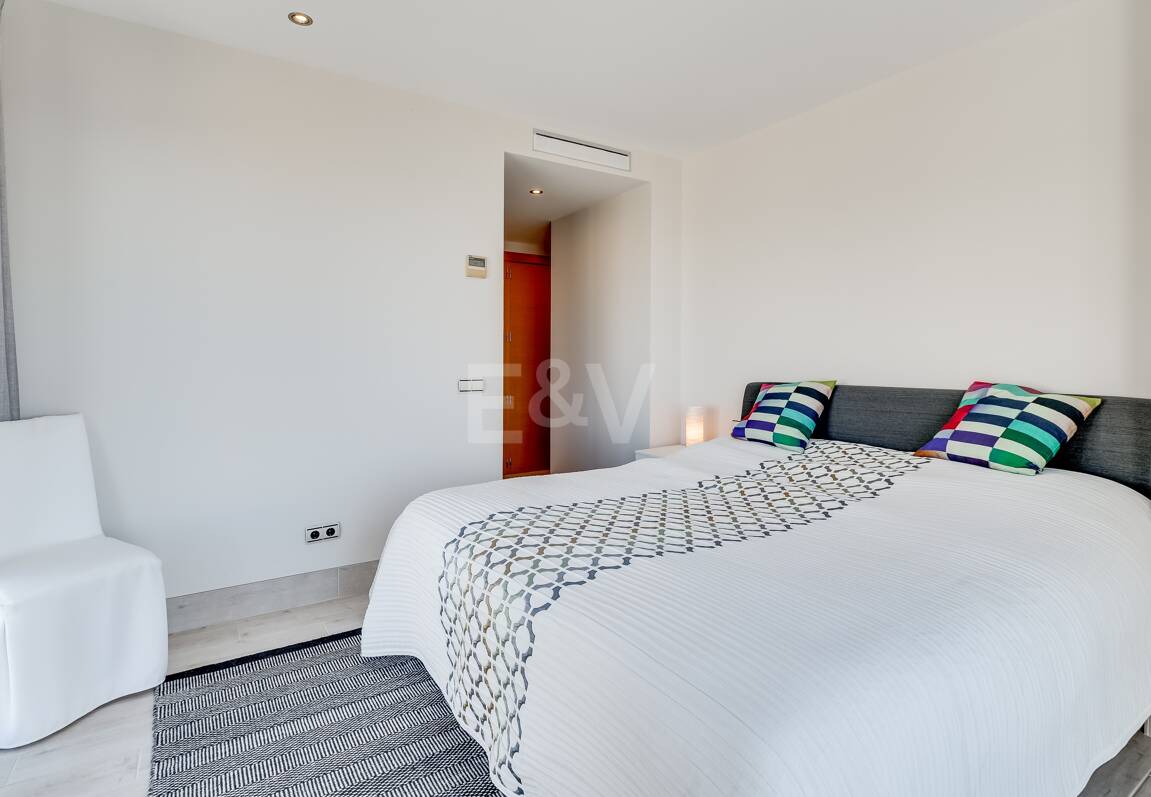 Renoverad Penthouse med spektakulär Öppna havet Visa i Altos de los Monteros