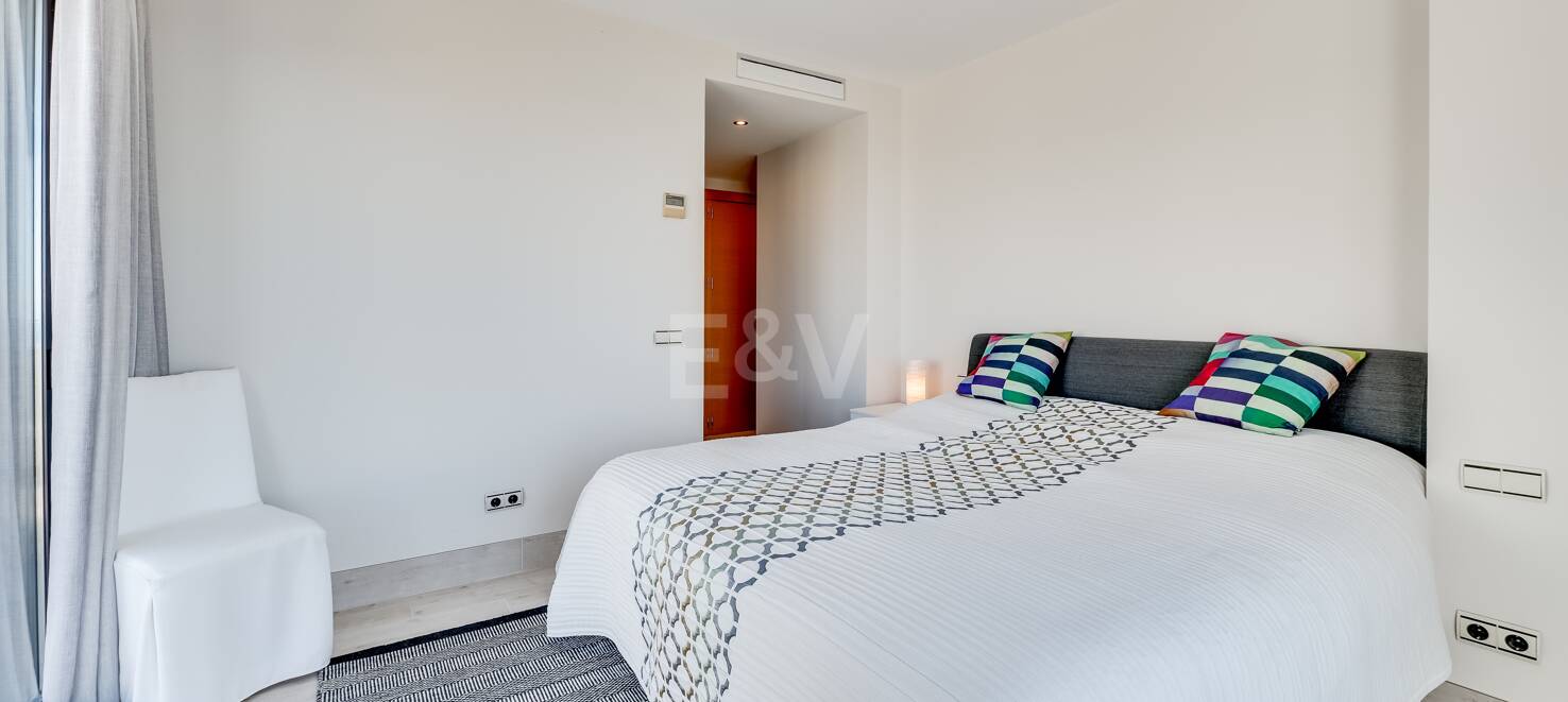 Renoverad Penthouse med spektakulär Öppna havet Visa i Altos de los Monteros