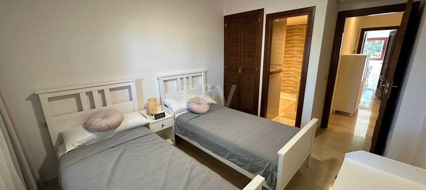 Apartamento de 2 habitaciones a 200m de la playa Alicate, Marbella