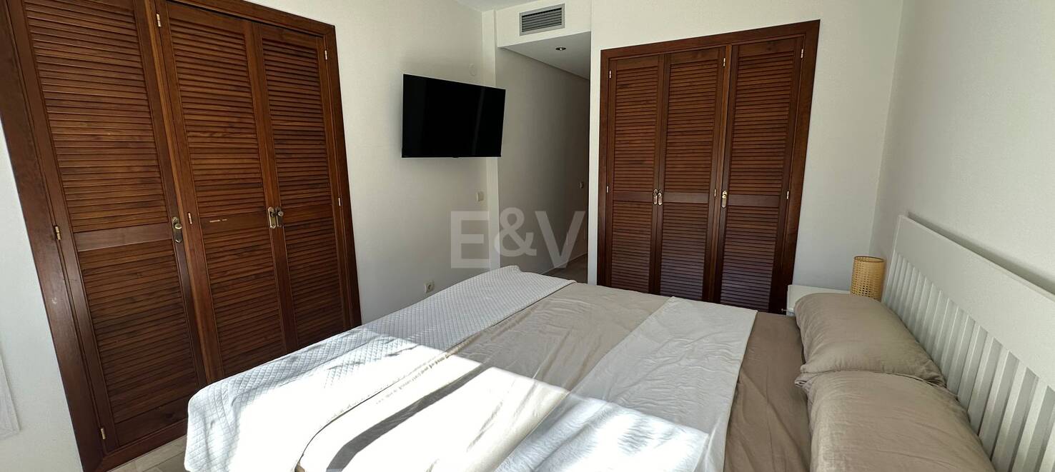 Apartamento de 2 habitaciones a 200m de la playa Alicate, Marbella