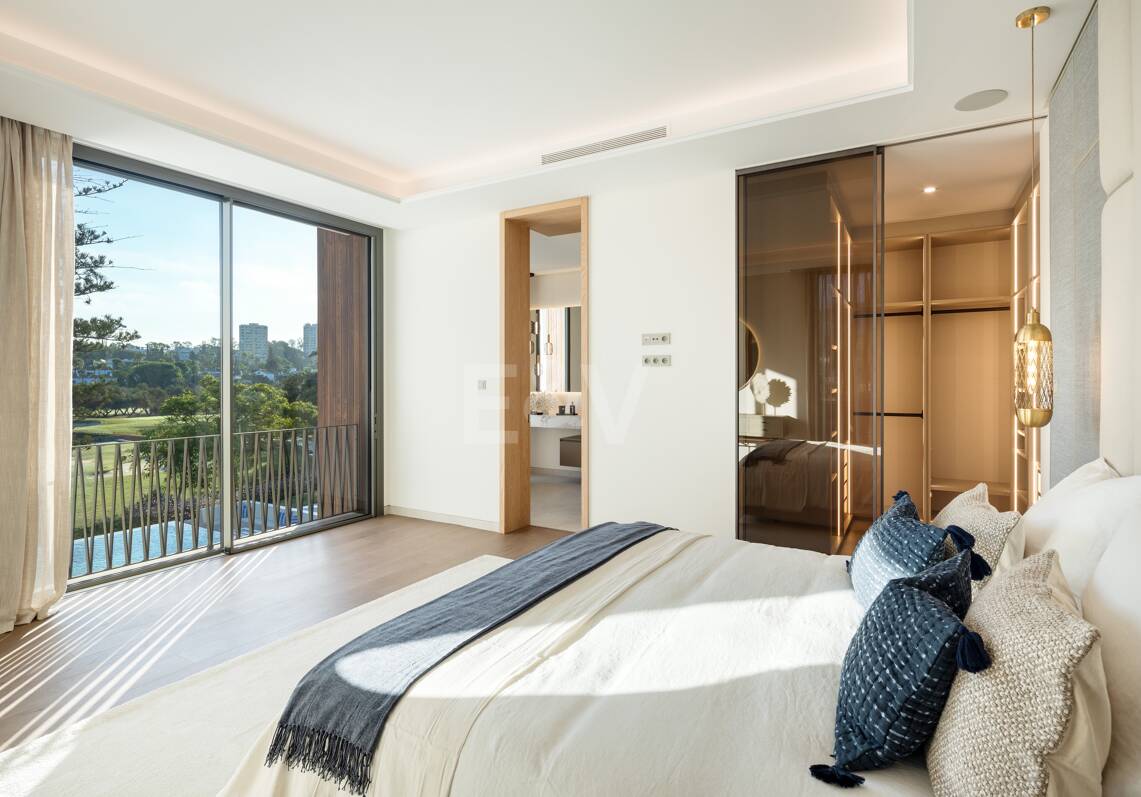 Luxurious Modern Design Villa Frontline Golf in Las Brisas