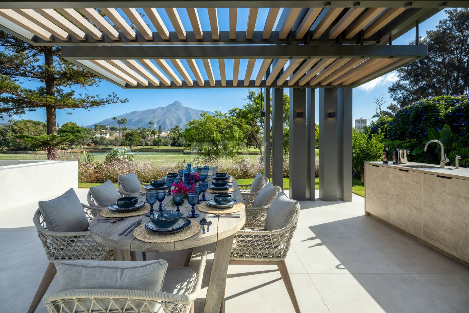 Lyx modern design Villa Frontline Golf i Las Brisas