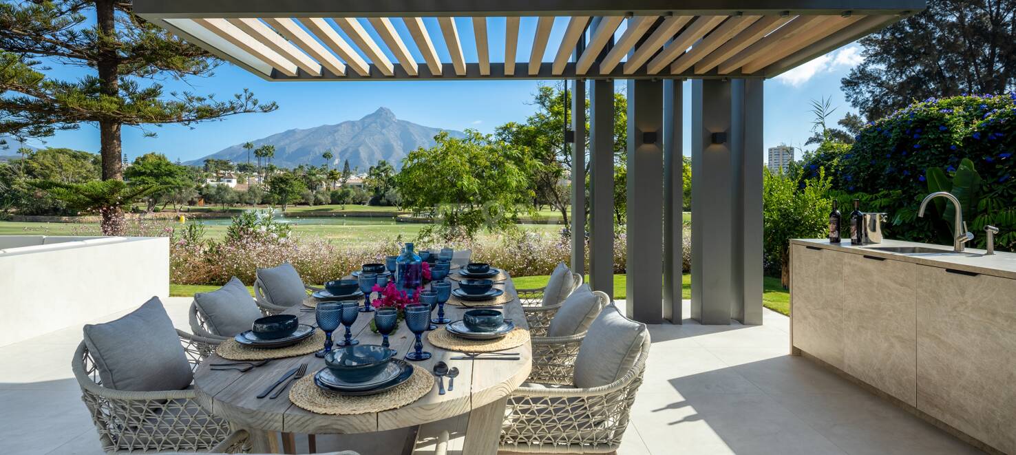 Lyx modern design Villa Frontline Golf i Las Brisas
