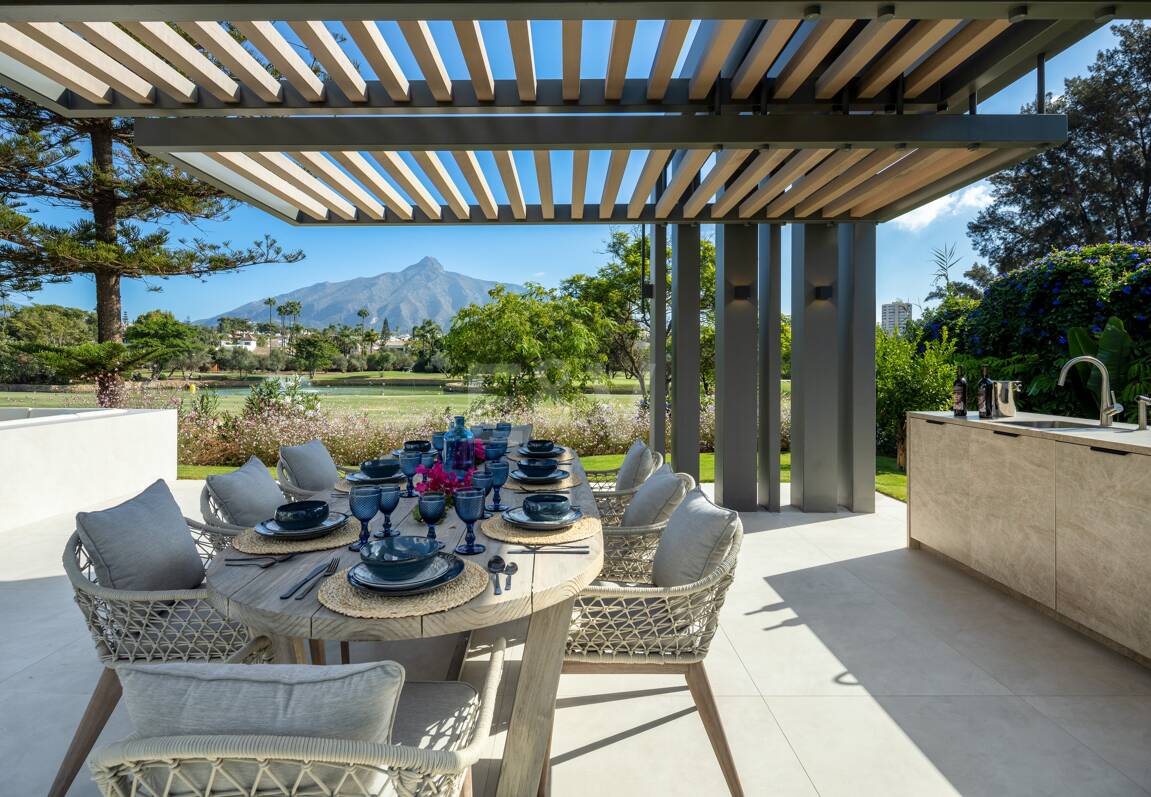 Lyx modern design Villa Frontline Golf i Las Brisas