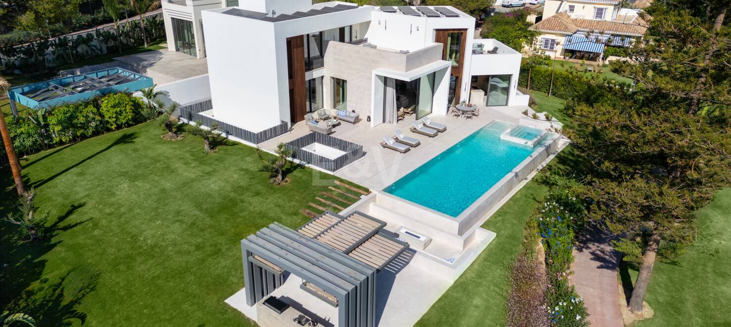 Lyx modern design Villa Frontline Golf i Las Brisas