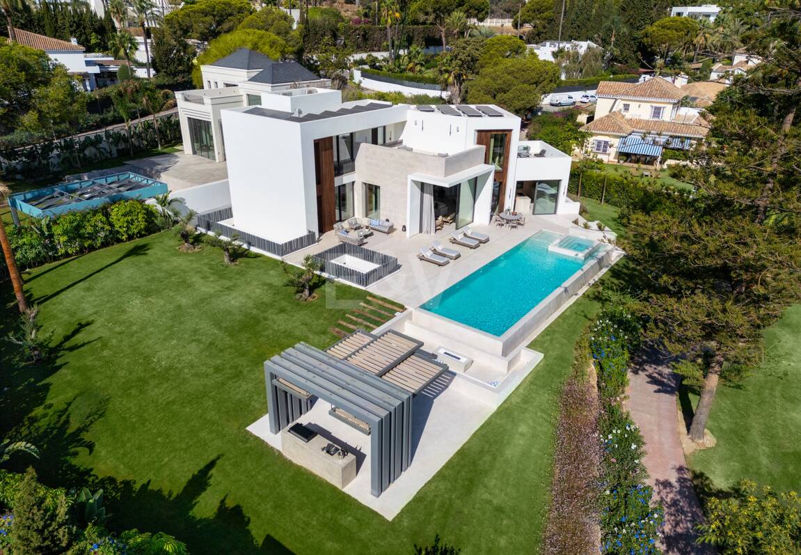 Lyx modern design Villa Frontline Golf i Las Brisas