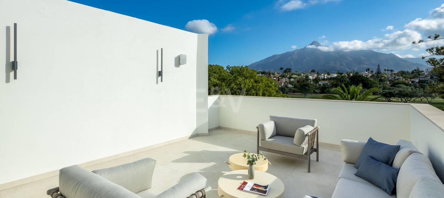 Lyx modern design Villa Frontline Golf i Las Brisas