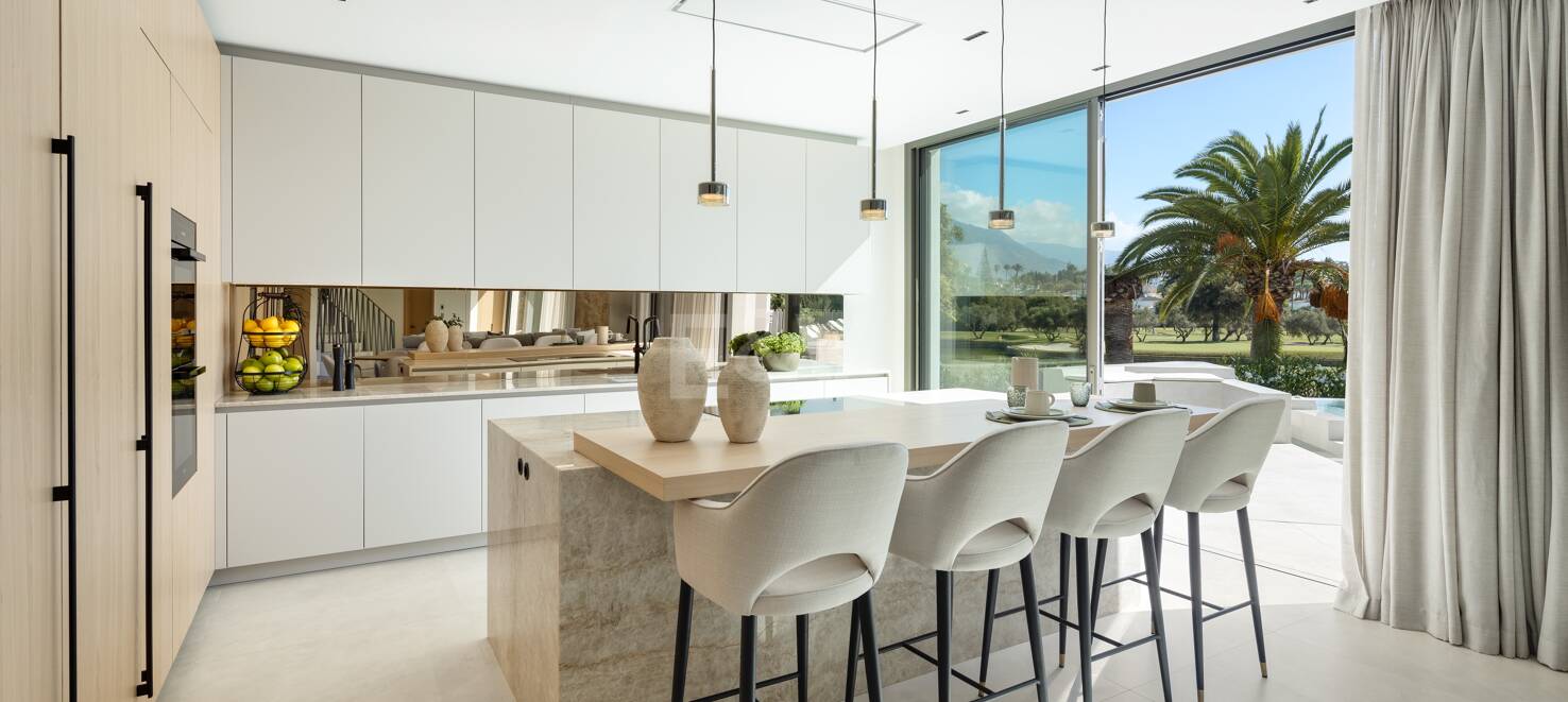 Lyx modern design Villa Frontline Golf i Las Brisas